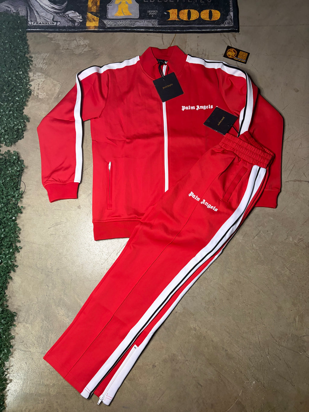 MDY Red Palm Angls Set