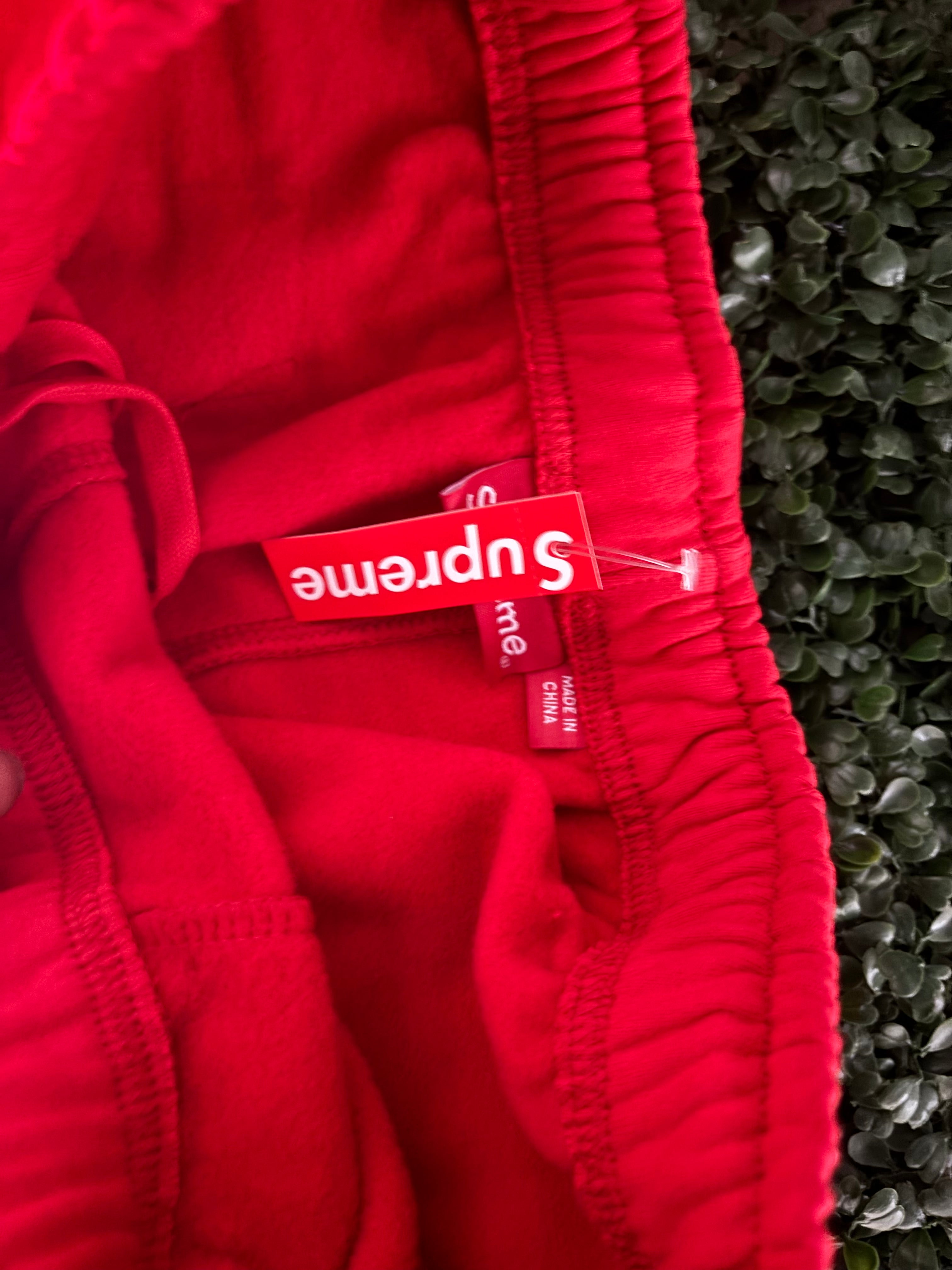 MDY RED SPREME JOGGING SUIT